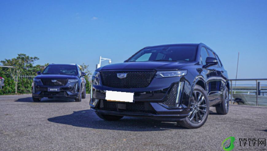 豪华大6座SUV“廉价凯雷德”上市前就降价10万，堪称业界巅峰对决