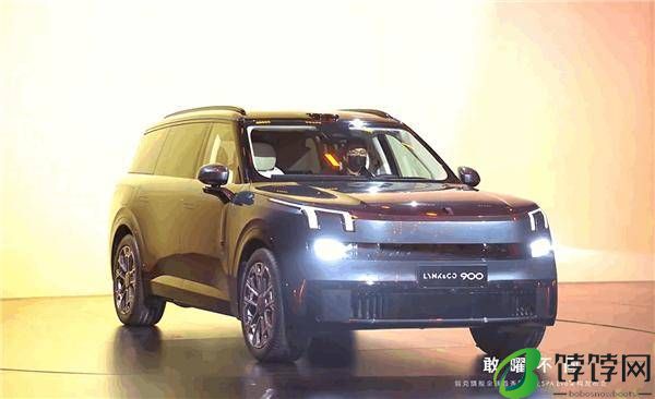 领克全新旗舰六座SUV！领克900首发亮相：2.0T、三电机上车