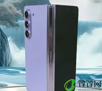 三星 Galaxy Z Fold7 折痕几不可见，新铰链技术引领折叠屏新潮流